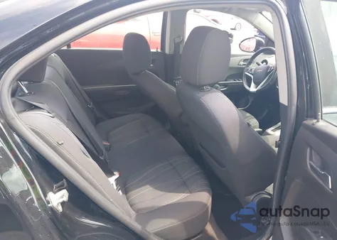 2017 Chevrolet Sonic Lt Auto z USA, uszkodzony, nr VIN 1G1JD5SHXH4130857